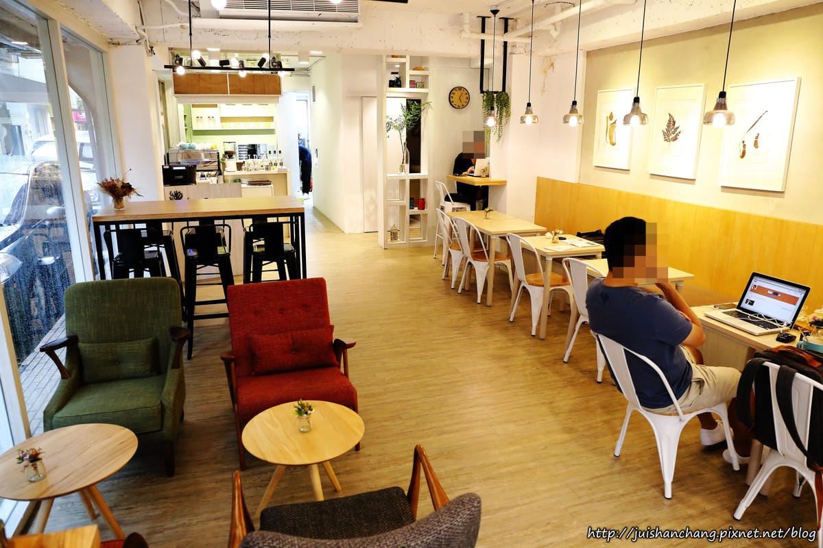 【食║台北東區】樂。野食～忠孝復興站早午餐（campus cafe 旁邊巷子）。全天候早午餐、義大利麵，睡到自然醒也不怕吃不到