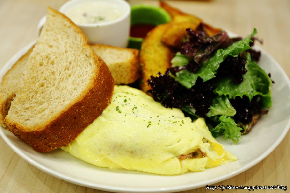 【食║台北東區】樂。野食～忠孝復興站早午餐（campus cafe 旁邊巷子）。全天候早午餐、義大利麵，睡到自然醒也不怕吃不到