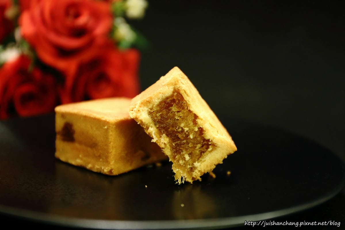 【團購宅配║台北】君城本家～中秋禮讚。月餅禮盒、鳳梨酥禮盒，老店獎不完送禮有面子！