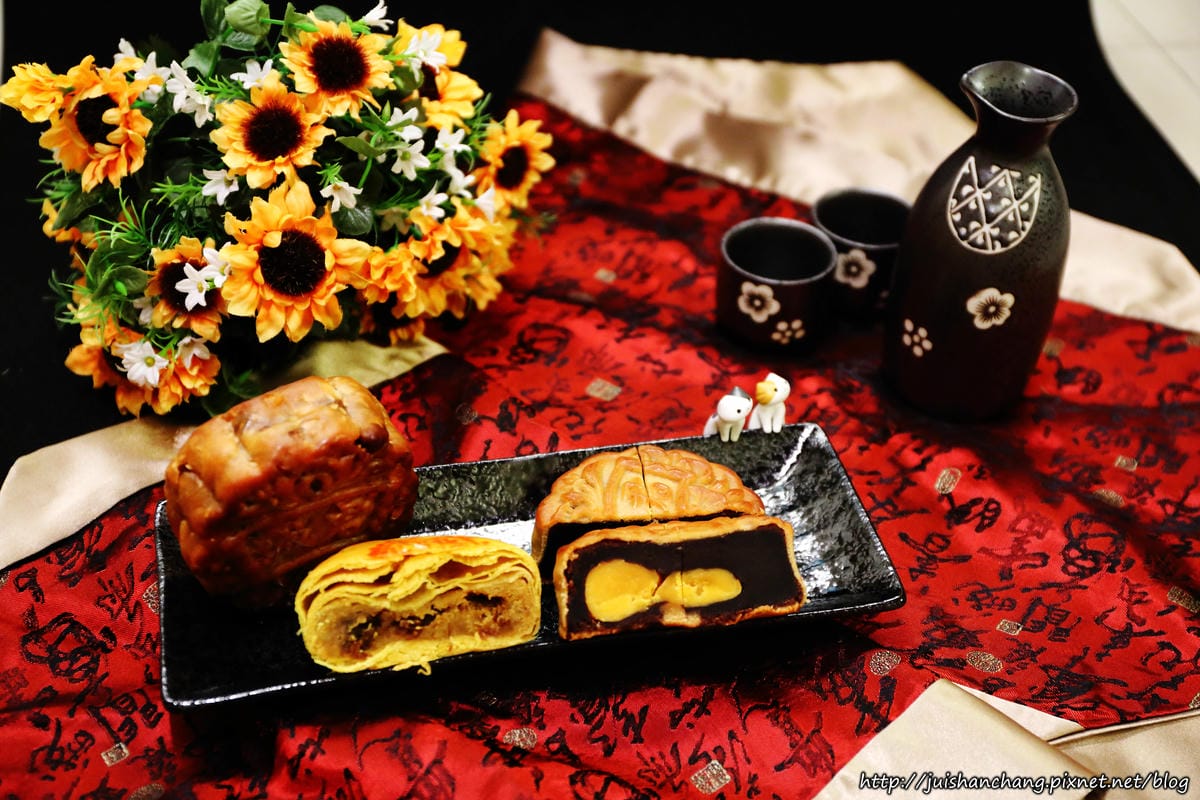 【團購宅配║台北】君城本家～中秋禮讚。月餅禮盒、鳳梨酥禮盒，老店獎不完送禮有面子！