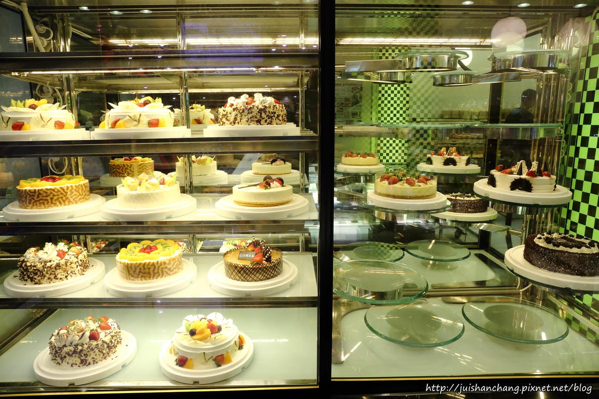 【團購宅配║台北】君城本家～中秋禮讚。月餅禮盒、鳳梨酥禮盒，老店獎不完送禮有面子！