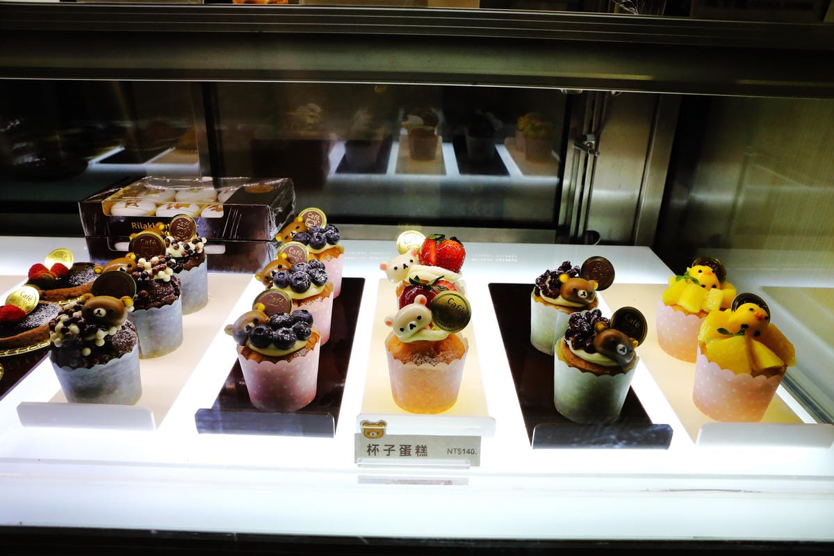 【食║台北】Rilakkuma Café拉拉熊主題餐廳～可愛爆表！幸福療癒的拉拉熊伴你左右！打上千通電話也一定要吃它！（歡迎分享，文末留言抽拉拉熊杯墊Rilakkuma Café限定版本）