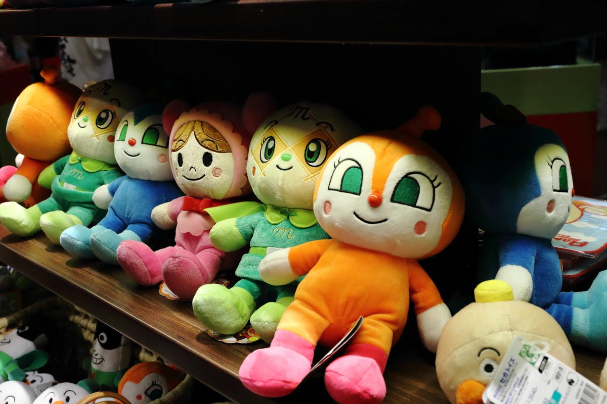 【台北║新光三越信義新天地A8】第一個《麵包超人》主題專賣店。搶先看！（歡迎分享，按讚分享抽麵包超人蛋糕盤+手帕）