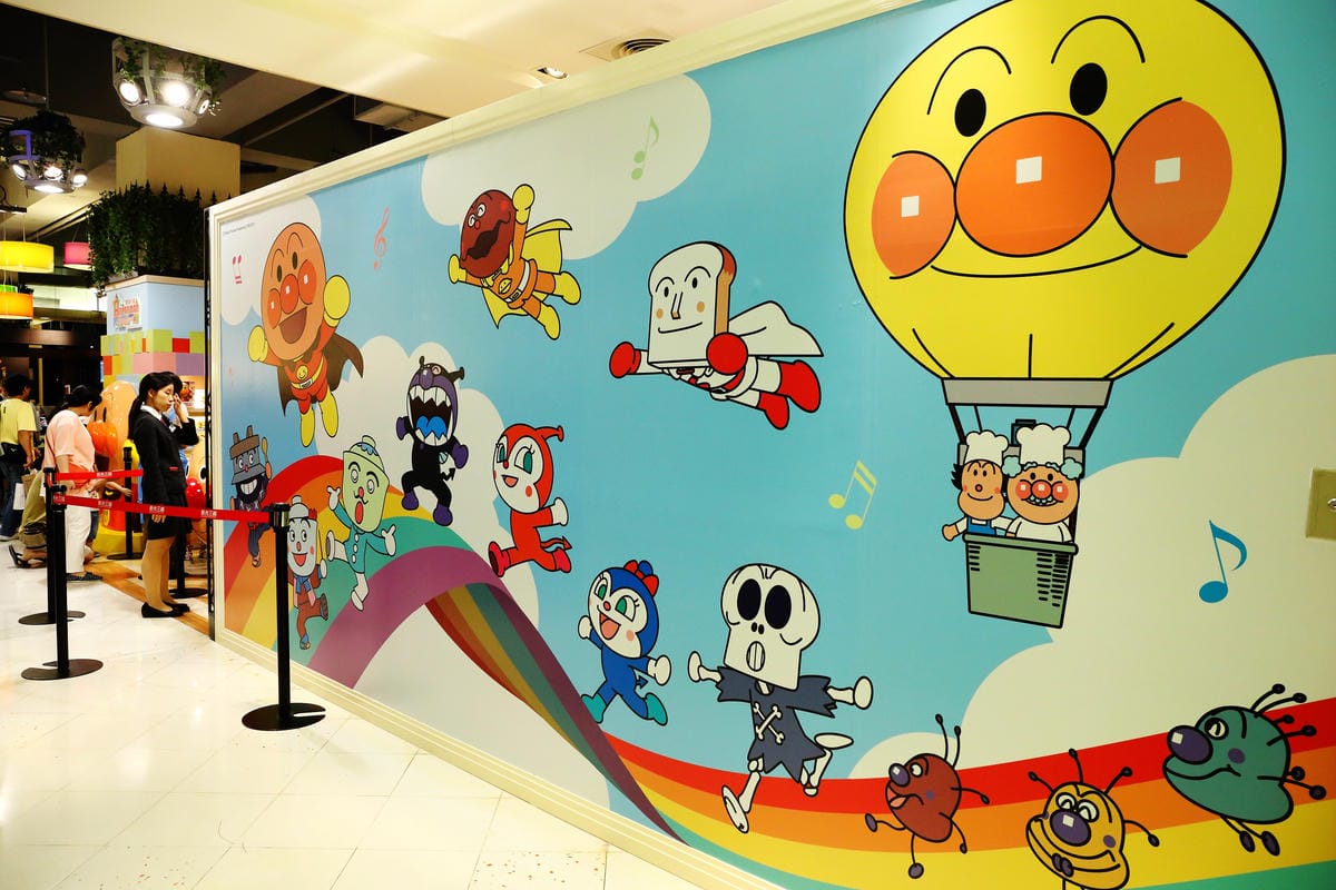 【台北║新光三越信義新天地A8】第一個《麵包超人》主題專賣店。搶先看！（歡迎分享，按讚分享抽麵包超人蛋糕盤+手帕）