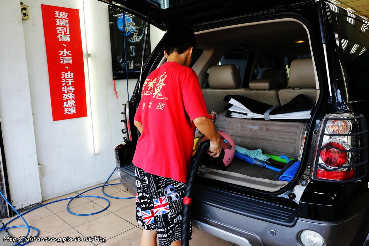 【分享║汽車百貨】葛萊美汽車美容～陶瓷封體鍍膜，車子亮晶晶，全台灣帥氣蹓達去！