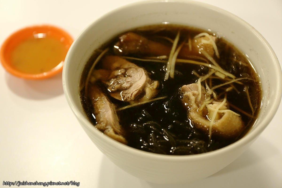 【食║永和】鴨魯飯～香滷鴨肉飯軟嫩吃不膩，吃在嘴裡，香在腦裡！(已歇業)