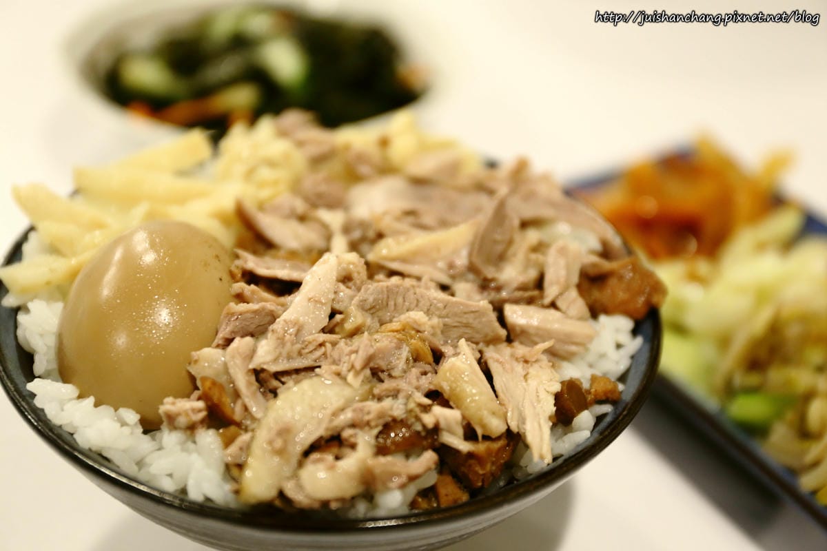 【食║永和】鴨魯飯～香滷鴨肉飯軟嫩吃不膩，吃在嘴裡，香在腦裡！(已歇業)