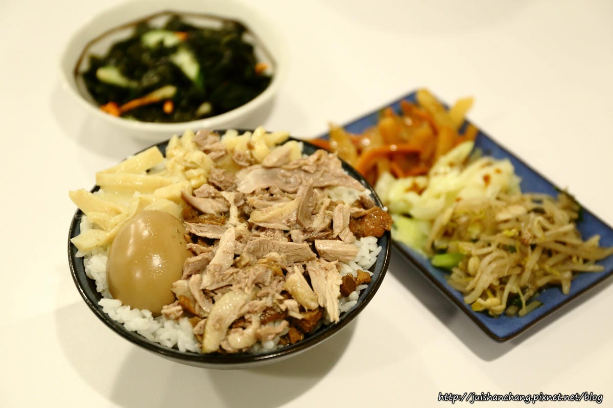 【食║永和】鴨魯飯～香滷鴨肉飯軟嫩吃不膩，吃在嘴裡，香在腦裡！(已歇業)