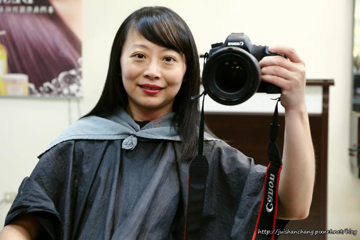 【台中。西屯區】波拉髮型設計～變髮日誌。忙翻天的媽媽也可以輕鬆變時尚喔，光澤髮絲好驚豔…