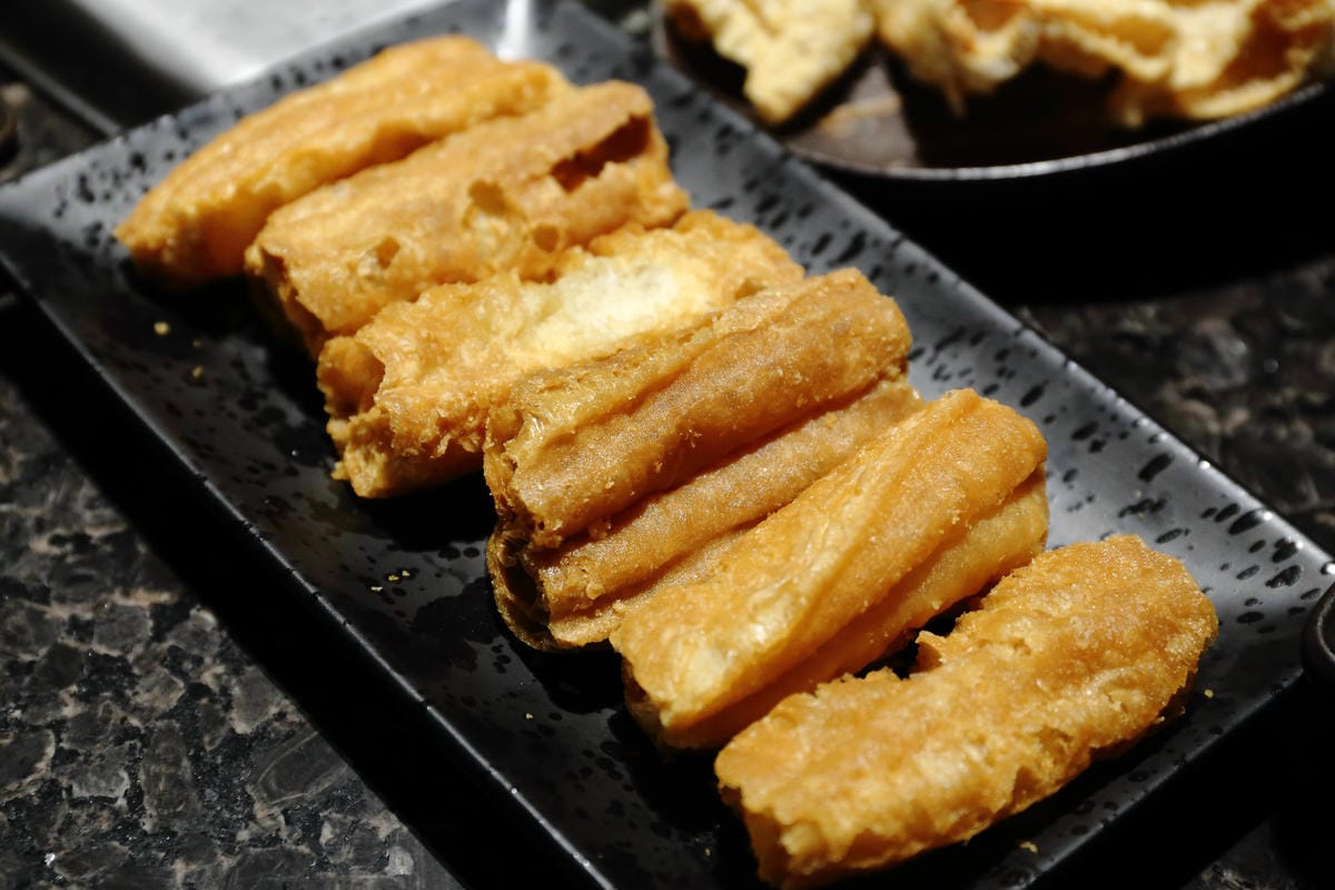 【食║台北信義區】海底撈台灣一號店～台灣也能吃到中國最強火鍋店了！服務至上，使命必達，目所未睹，真是大開眼界啊！（內附詳細菜單，分享本文+粉絲團按讚+留言就有機會參加抽獎唷！）　