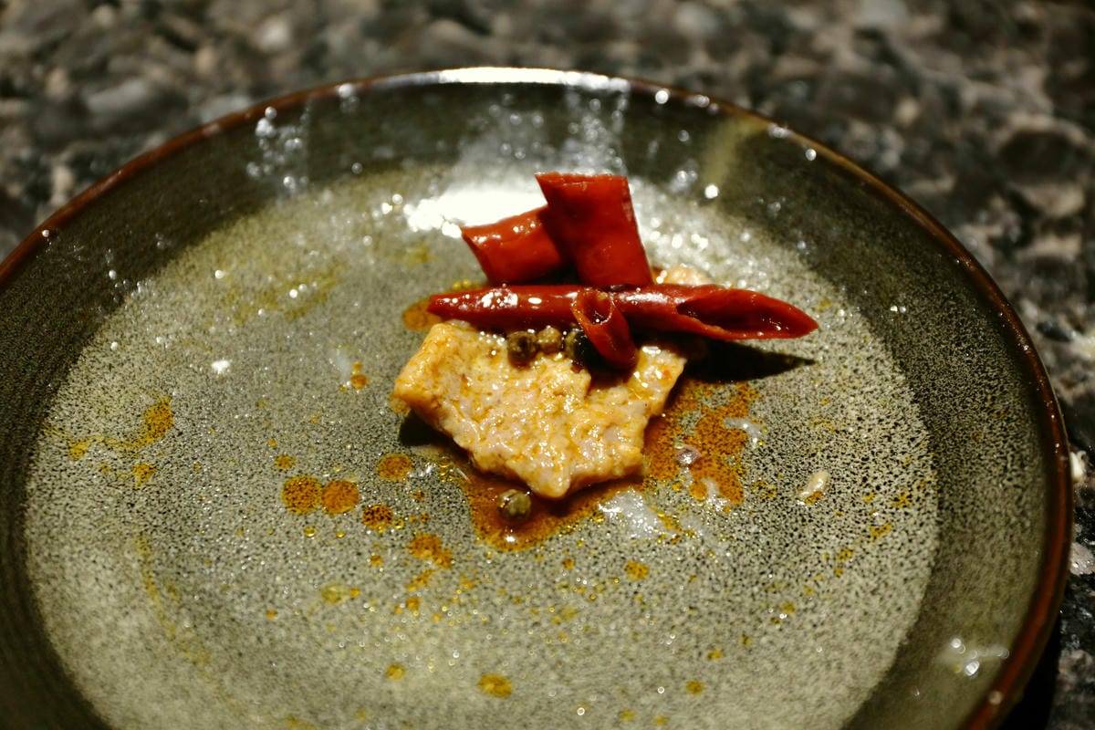 【食║台北信義區】海底撈台灣一號店～台灣也能吃到中國最強火鍋店了！服務至上，使命必達，目所未睹，真是大開眼界啊！（內附詳細菜單，分享本文+粉絲團按讚+留言就有機會參加抽獎唷！）　