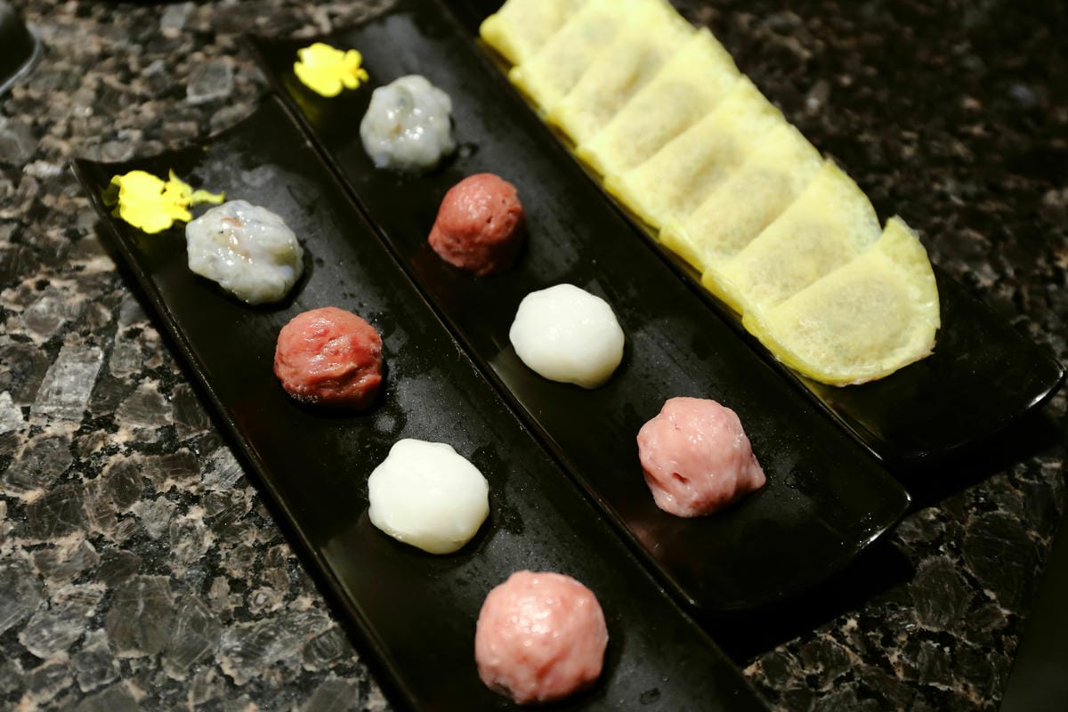 【食║台北信義區】海底撈台灣一號店～台灣也能吃到中國最強火鍋店了！服務至上，使命必達，目所未睹，真是大開眼界啊！（內附詳細菜單，分享本文+粉絲團按讚+留言就有機會參加抽獎唷！）　