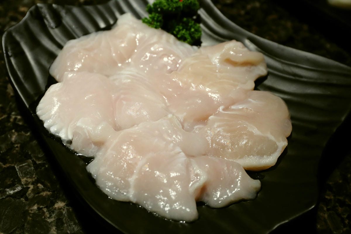 【食║台北信義區】海底撈台灣一號店～台灣也能吃到中國最強火鍋店了！服務至上，使命必達，目所未睹，真是大開眼界啊！（內附詳細菜單，分享本文+粉絲團按讚+留言就有機會參加抽獎唷！）　