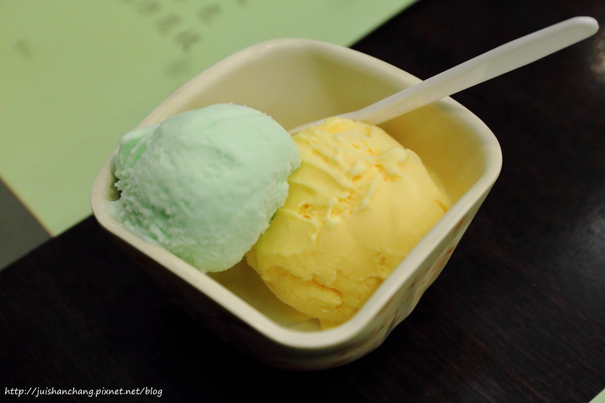 【食║台北中山區】鍋饕精緻涮涮鍋。大直捷運美食～豪邁擺盤，來這吃肉就對了，平價鍋物，CP值超高！