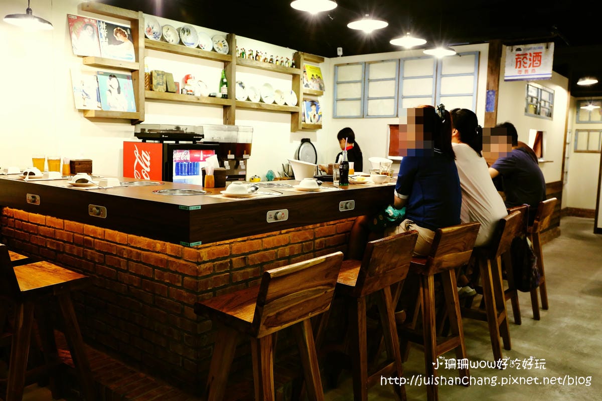 【食║新北板橋區】老古板石頭火鍋～尋找巷弄隱藏版美味小吃，愛上復古風，時空飲茶室中的懷舊時光火鍋！