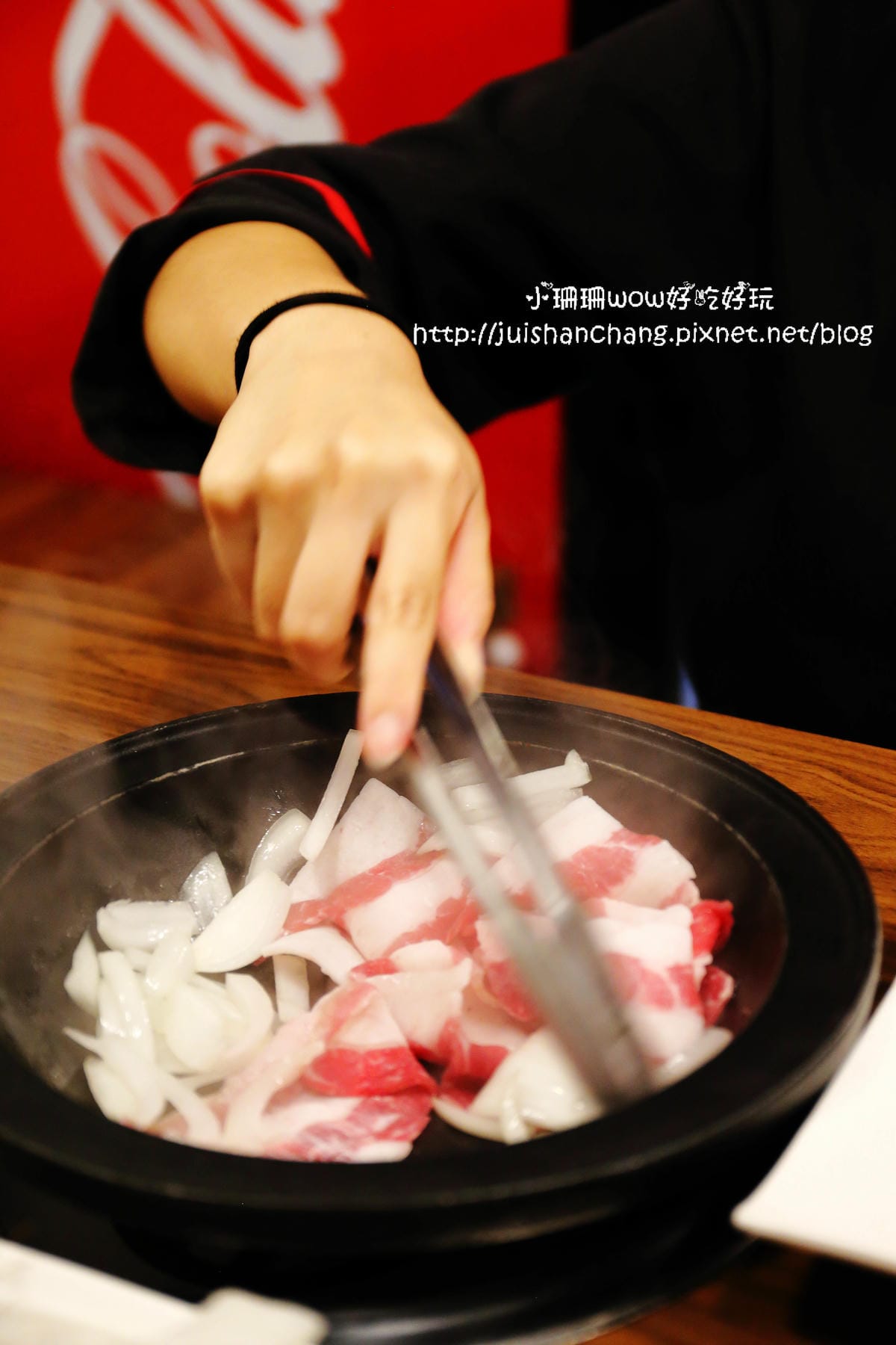 【食║新北板橋區】老古板石頭火鍋～尋找巷弄隱藏版美味小吃，愛上復古風，時空飲茶室中的懷舊時光火鍋！