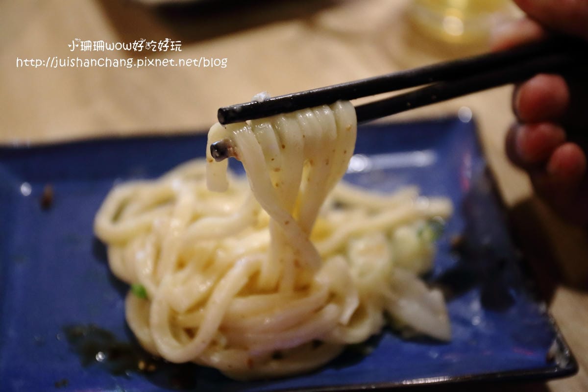 【食║新北中和區】小串燒～中永和串燒 / 小串燒 / 居酒屋 / 寵物友善餐廳/ 藏身在興南夜市裡，一吃成主顧！(已歇業)