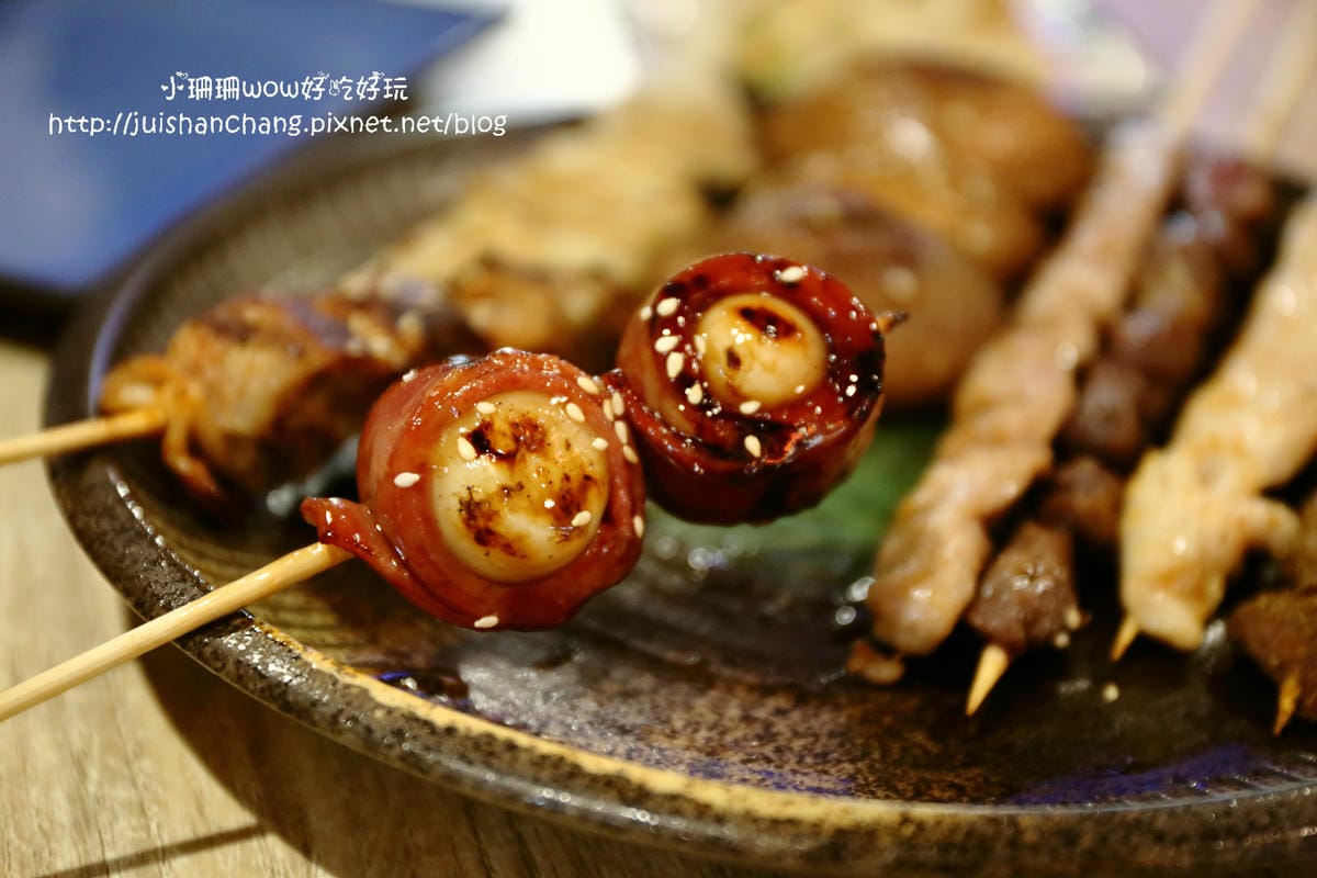 【食║新北中和區】小串燒～中永和串燒 / 小串燒 / 居酒屋 / 寵物友善餐廳/ 藏身在興南夜市裡，一吃成主顧！(已歇業)