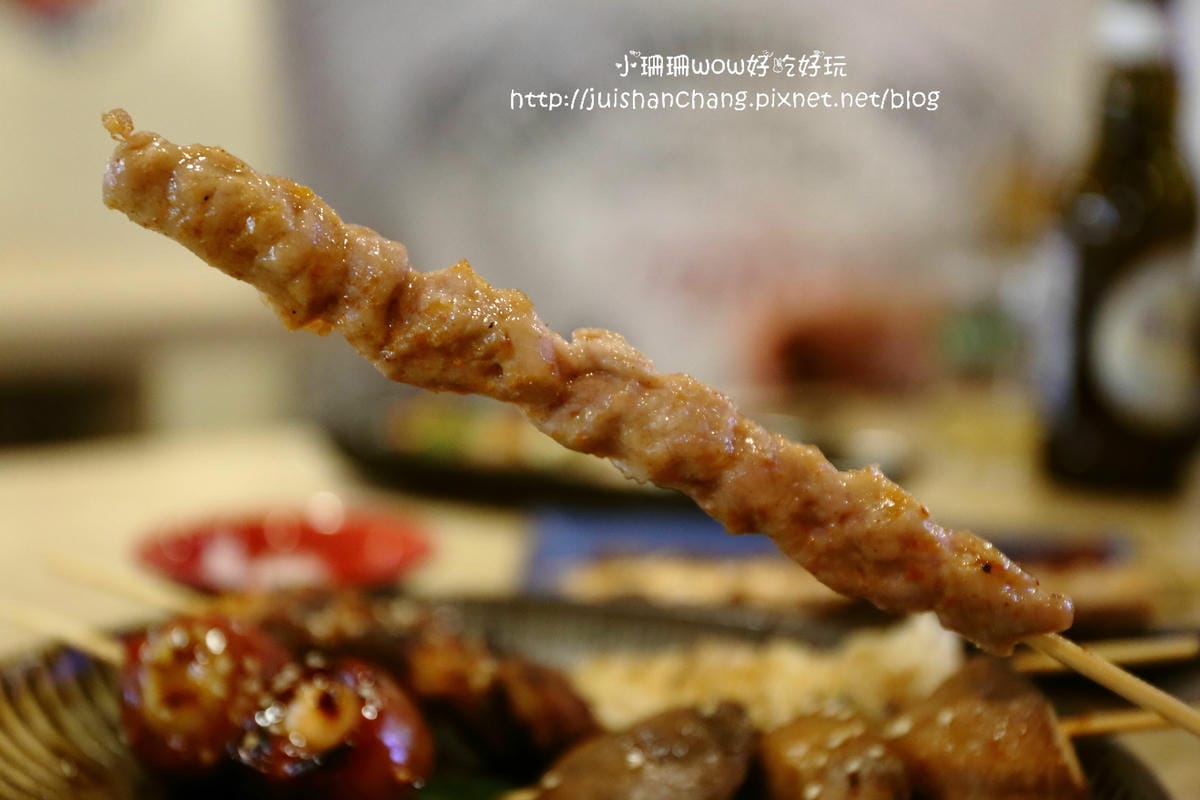 【食║新北中和區】小串燒～中永和串燒 / 小串燒 / 居酒屋 / 寵物友善餐廳/ 藏身在興南夜市裡，一吃成主顧！(已歇業)