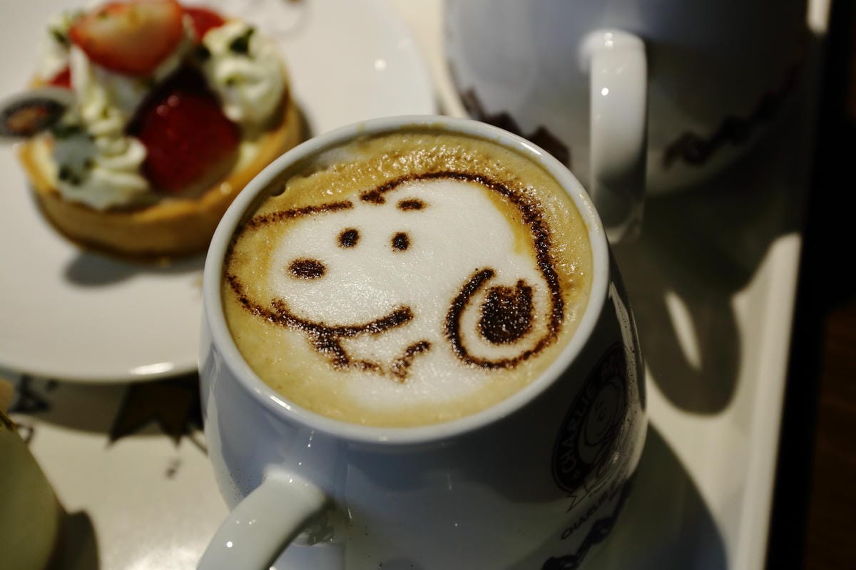 【食║新竹】查理布朗咖啡Charlie Brown Café〜緊急廣播！史努比出沒在新竹遠百！！！(已歇業)