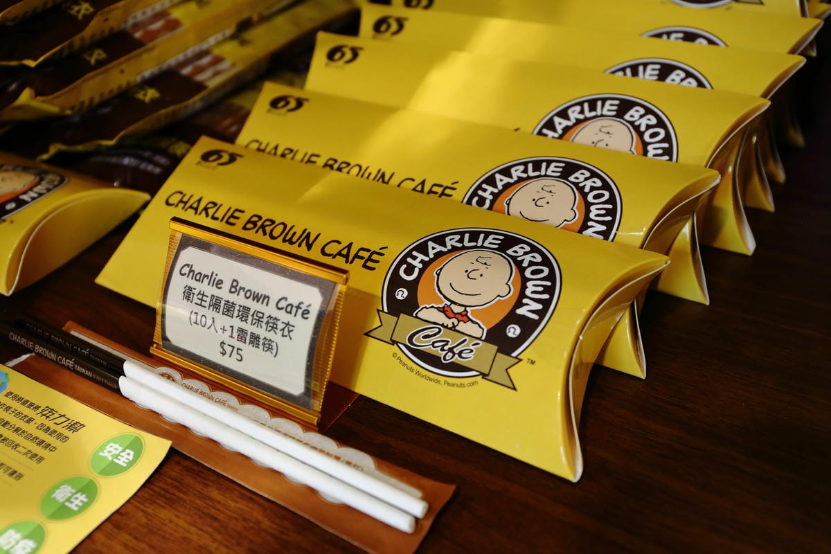 【食║新竹】查理布朗咖啡Charlie Brown Café〜緊急廣播！史努比出沒在新竹遠百！！！(已歇業)