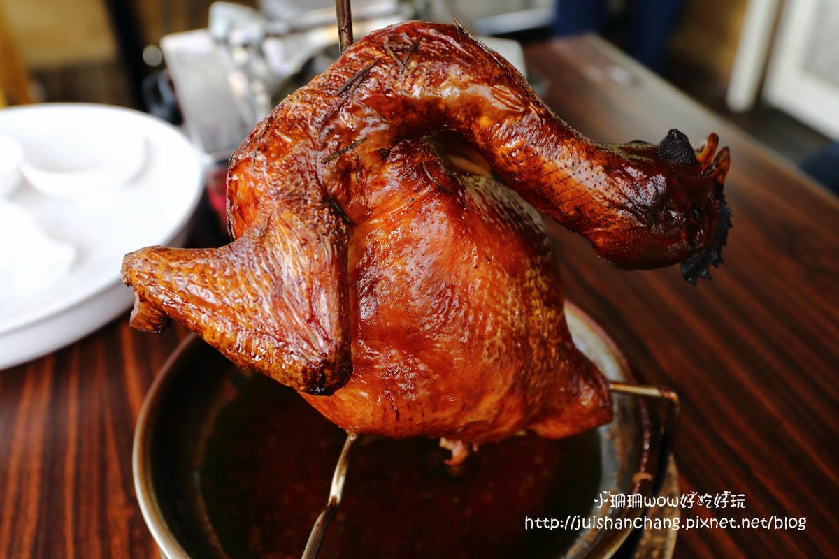 【食║南投】清境好雞婆土雞城～清境美食。蒙古包造型包廂裡吃雲南擺夷料理