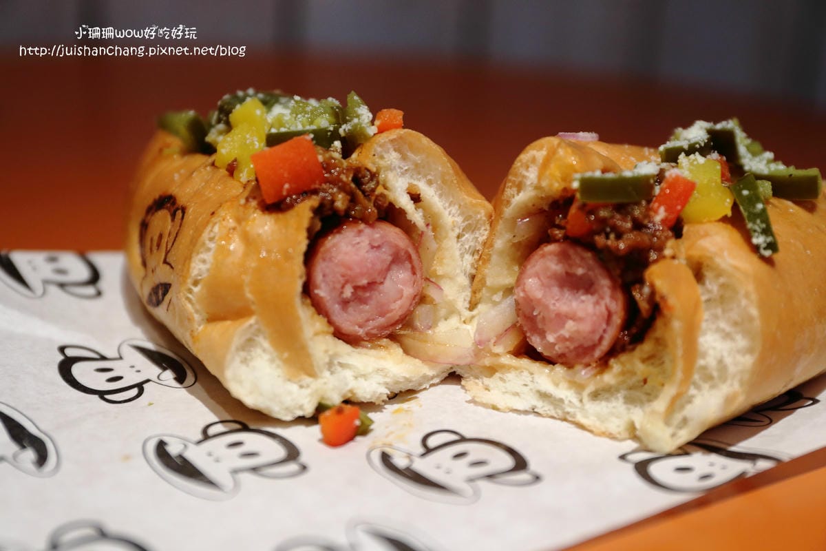 【食║台北】Paul Frank Hot Dog大嘴猴主題餐廳〜當猴子遇上熱狗，想裝淡定最後還是被萌殺。。。