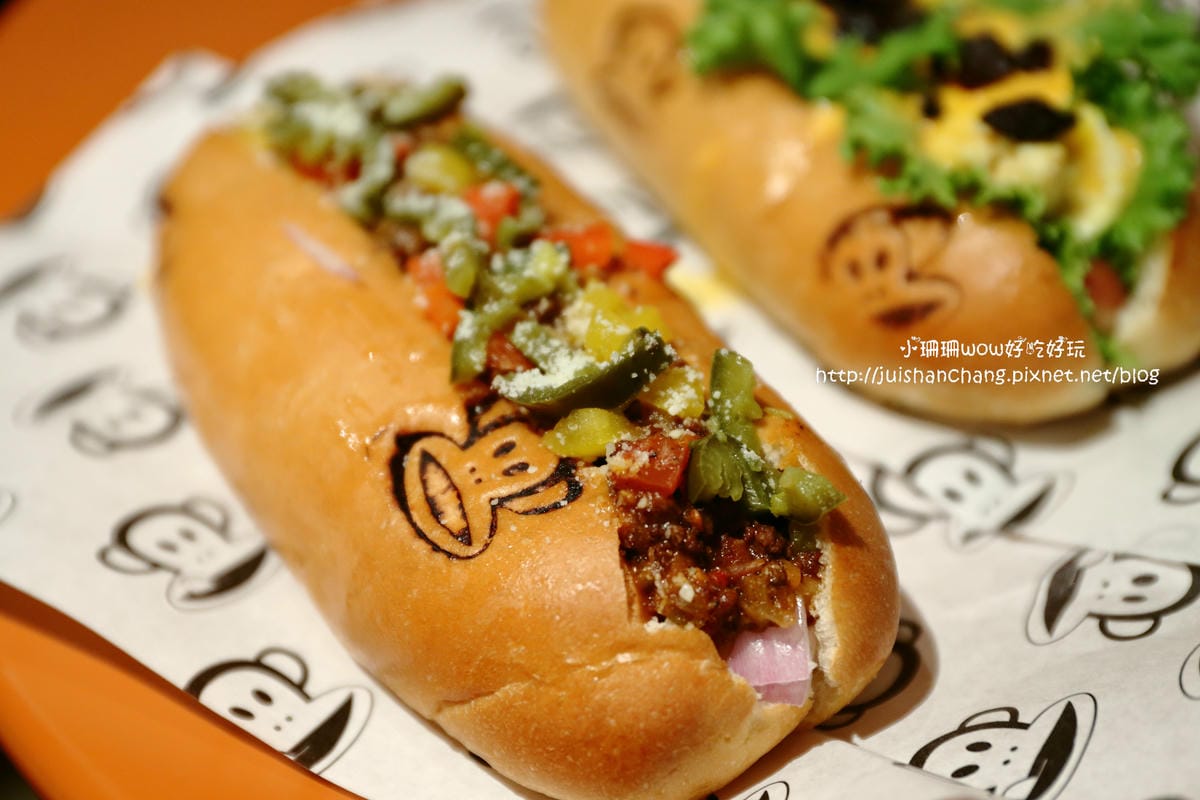 【食║台北】Paul Frank Hot Dog大嘴猴主題餐廳〜當猴子遇上熱狗，想裝淡定最後還是被萌殺。。。