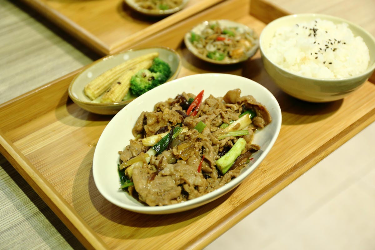 【食║新北永和】知稻食堂～樂華夜市美食再來一發，一個讓你隨時胃口大開的辛香食堂！(已歇業)