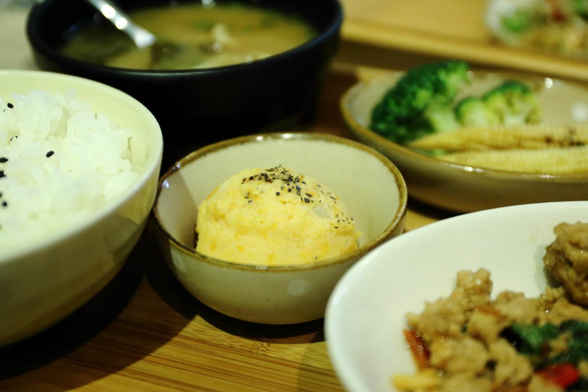 【食║新北永和】知稻食堂～樂華夜市美食再來一發，一個讓你隨時胃口大開的辛香食堂！(已歇業)