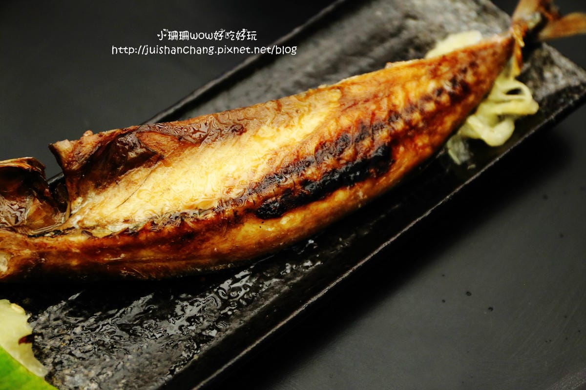 【食║台中】雪宴日式定食～龜毛老闆的堅持又來了！食材新鮮不計成本，用心熬出好湯頭，無味精湯底喝光也無負擔！(已歇業)