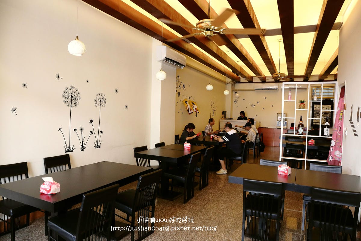 【食║台中】雪宴日式定食～龜毛老闆的堅持又來了！食材新鮮不計成本，用心熬出好湯頭，無味精湯底喝光也無負擔！(已歇業)