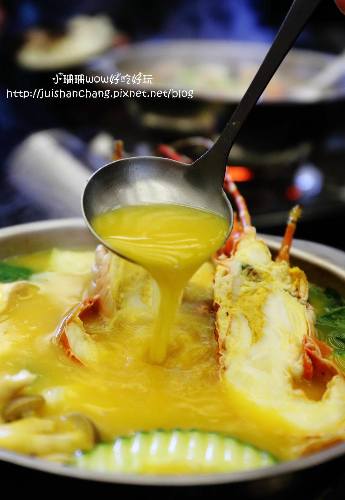 【食║台中】雪宴日式定食～龜毛老闆的堅持又來了！食材新鮮不計成本，用心熬出好湯頭，無味精湯底喝光也無負擔！(已歇業)