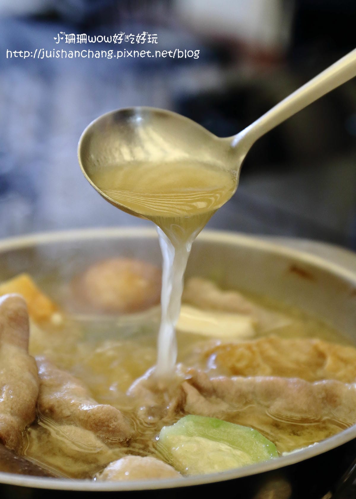 【食║台中】雪宴日式定食～龜毛老闆的堅持又來了！食材新鮮不計成本，用心熬出好湯頭，無味精湯底喝光也無負擔！(已歇業)