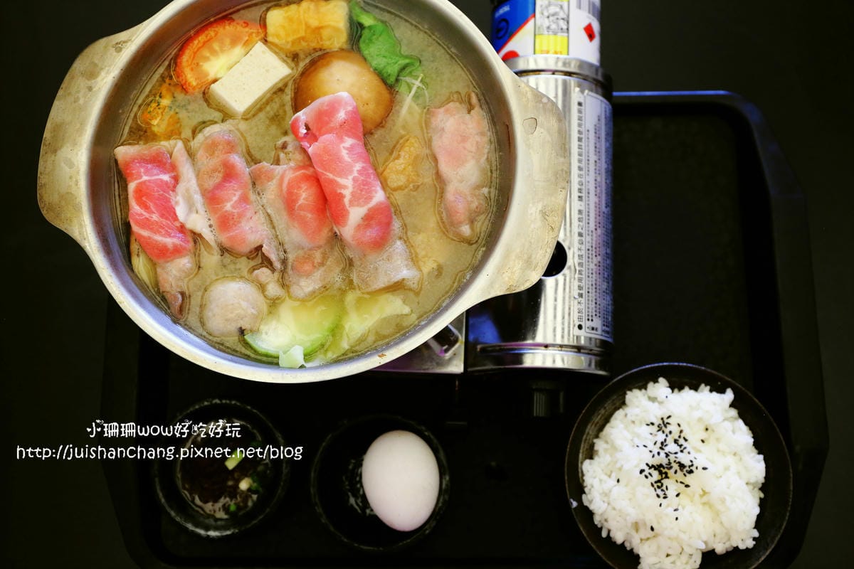 【食║台中】雪宴日式定食～龜毛老闆的堅持又來了！食材新鮮不計成本，用心熬出好湯頭，無味精湯底喝光也無負擔！(已歇業)