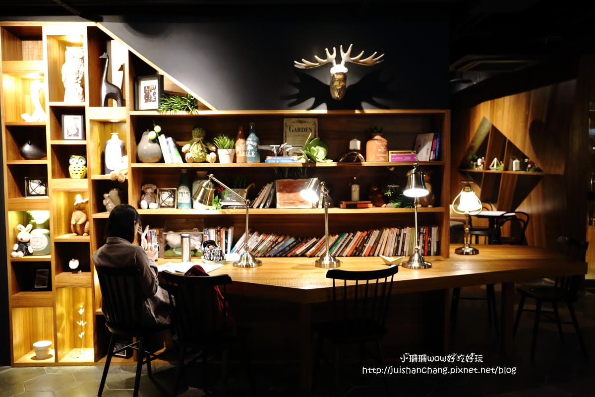 【食║永和】多那之咖啡蛋糕烘焙～永和夜未眠。與甜點有約，24小時不打烊，談天說地的好所在(已歇業)