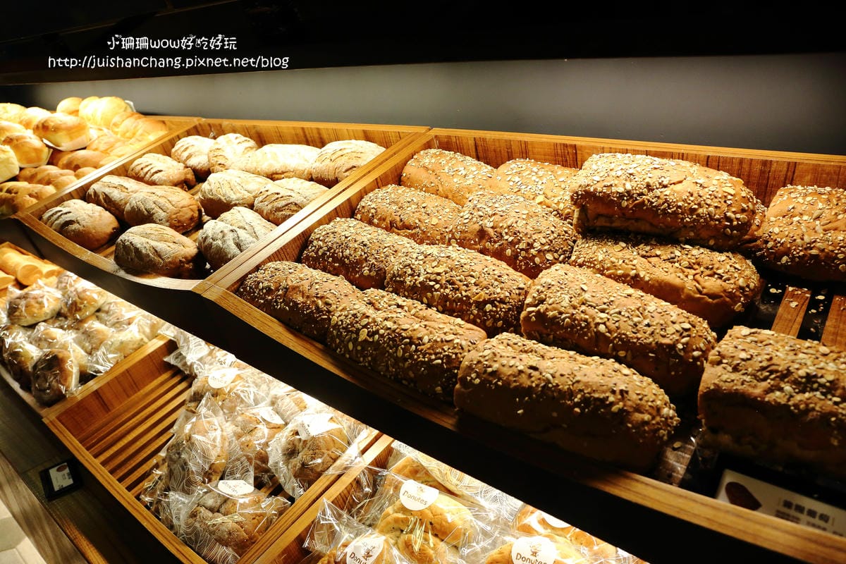 【食║永和】多那之咖啡蛋糕烘焙～永和夜未眠。與甜點有約，24小時不打烊，談天說地的好所在(已歇業)