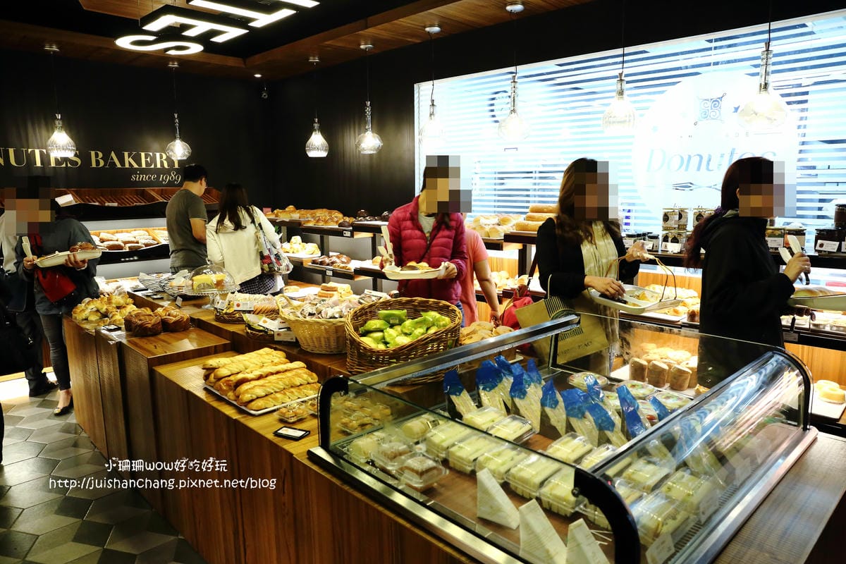 【食║永和】多那之咖啡蛋糕烘焙～永和夜未眠。與甜點有約，24小時不打烊，談天說地的好所在(已歇業)