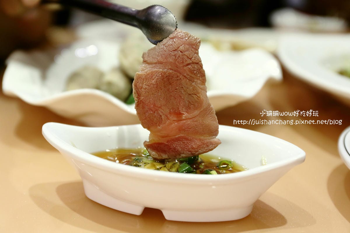 【食║台北】牛讚溫體涮牛肉鍋～六張犁火鍋/不用跑台南也能吃到溫體牛，喜愛牛肉與火鍋的饕客一次滿足！