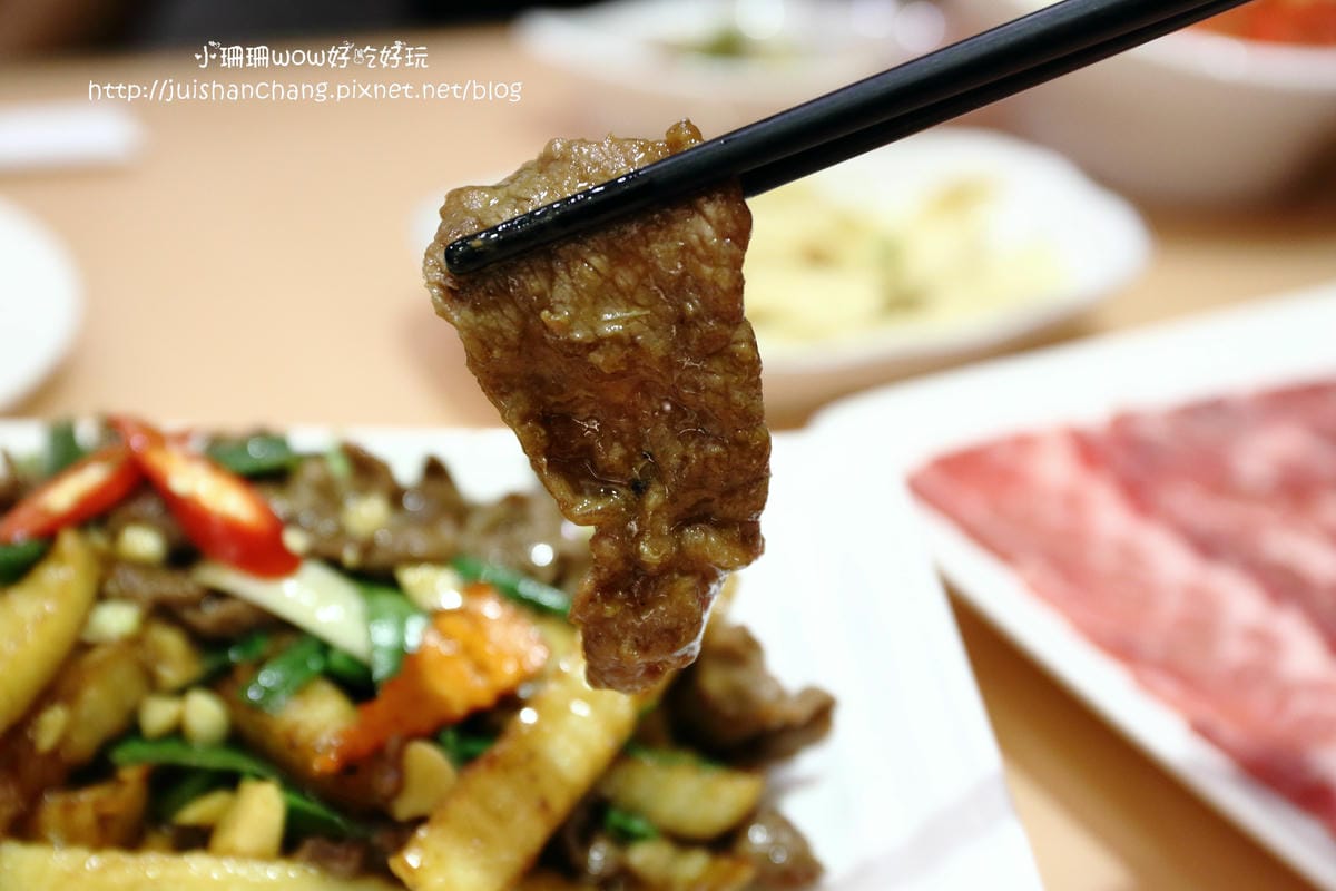 【食║台北】牛讚溫體涮牛肉鍋～六張犁火鍋/不用跑台南也能吃到溫體牛，喜愛牛肉與火鍋的饕客一次滿足！