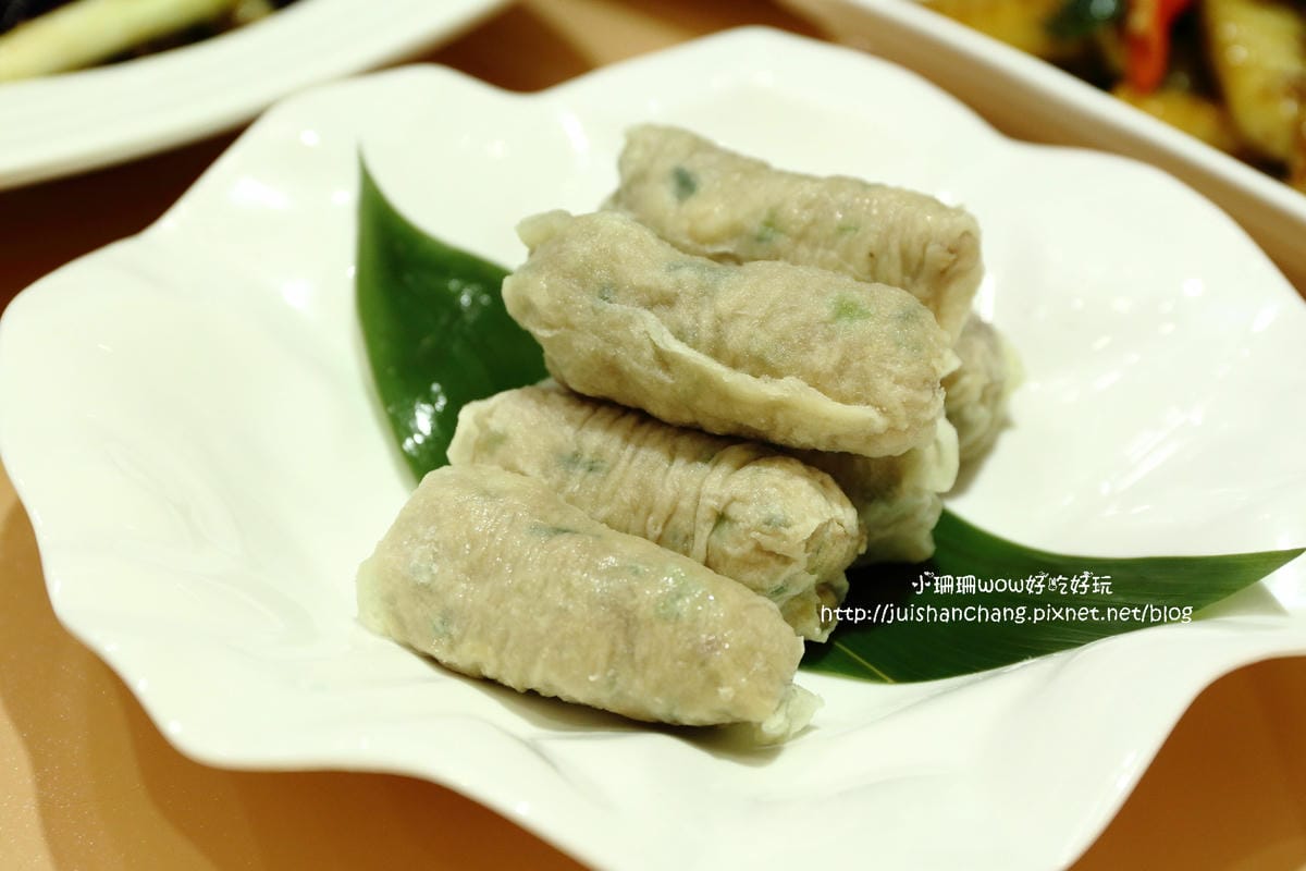 【食║台北】牛讚溫體涮牛肉鍋～六張犁火鍋/不用跑台南也能吃到溫體牛，喜愛牛肉與火鍋的饕客一次滿足！