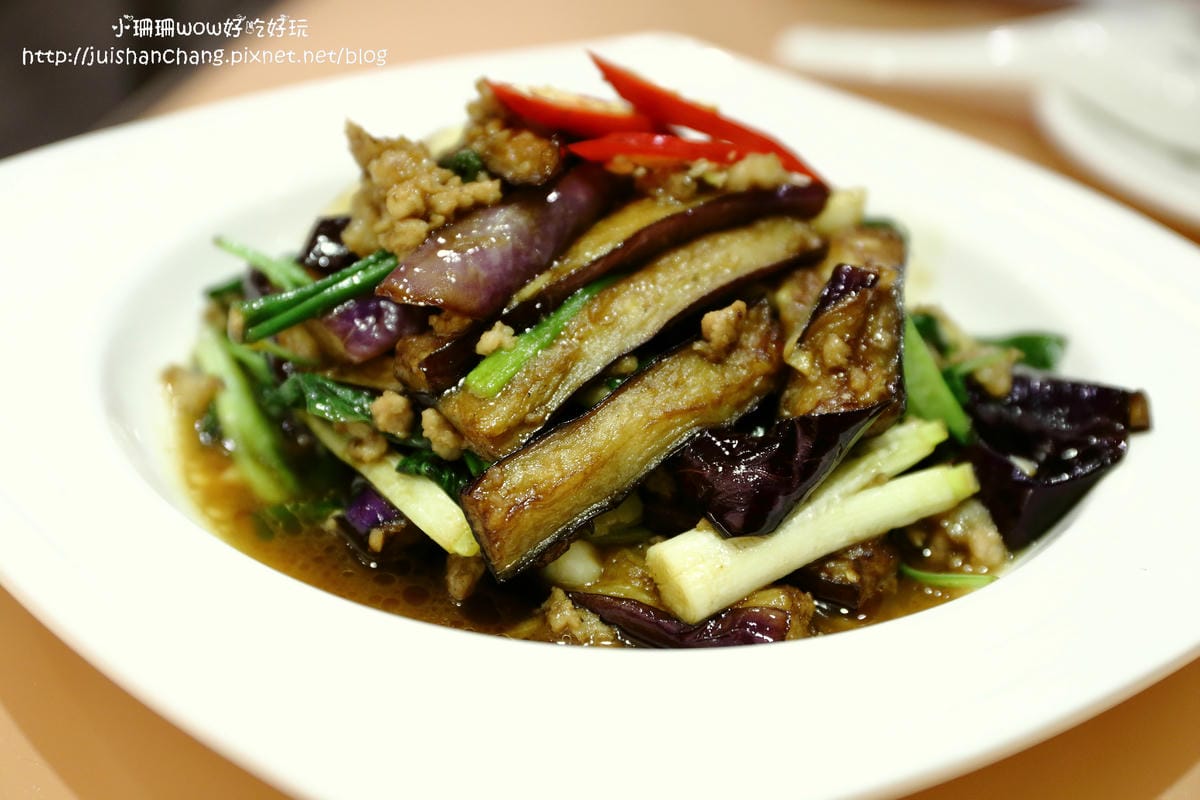 【食║台北】牛讚溫體涮牛肉鍋～六張犁火鍋/不用跑台南也能吃到溫體牛，喜愛牛肉與火鍋的饕客一次滿足！