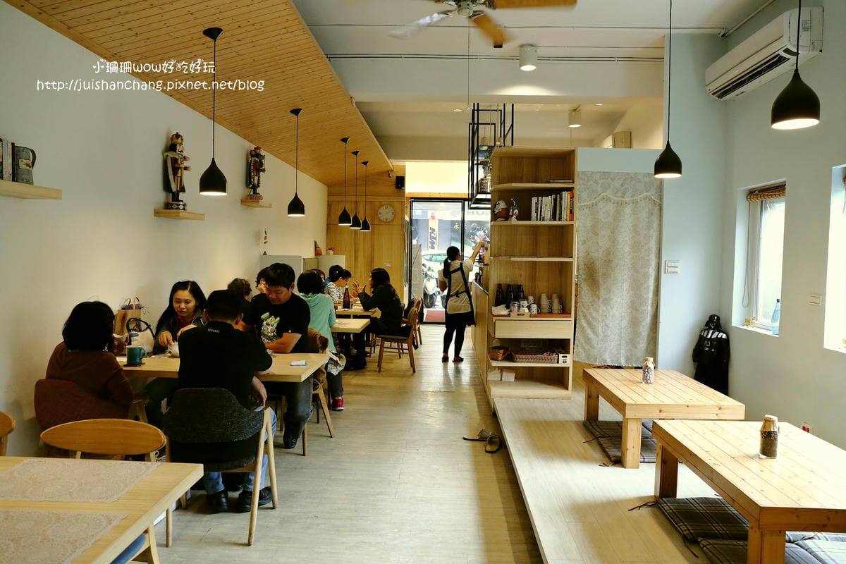 【食║板橋】樹兒咖啡 bagel tree～新板特區美食。免服務費、全天候供應早午餐，板橋早午餐新開店又一發！