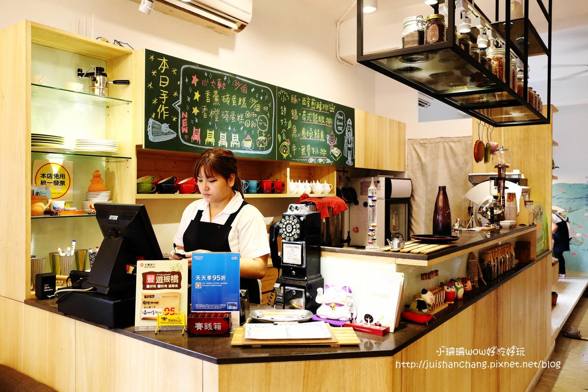 【食║板橋】樹兒咖啡 bagel tree～新板特區美食。免服務費、全天候供應早午餐，板橋早午餐新開店又一發！