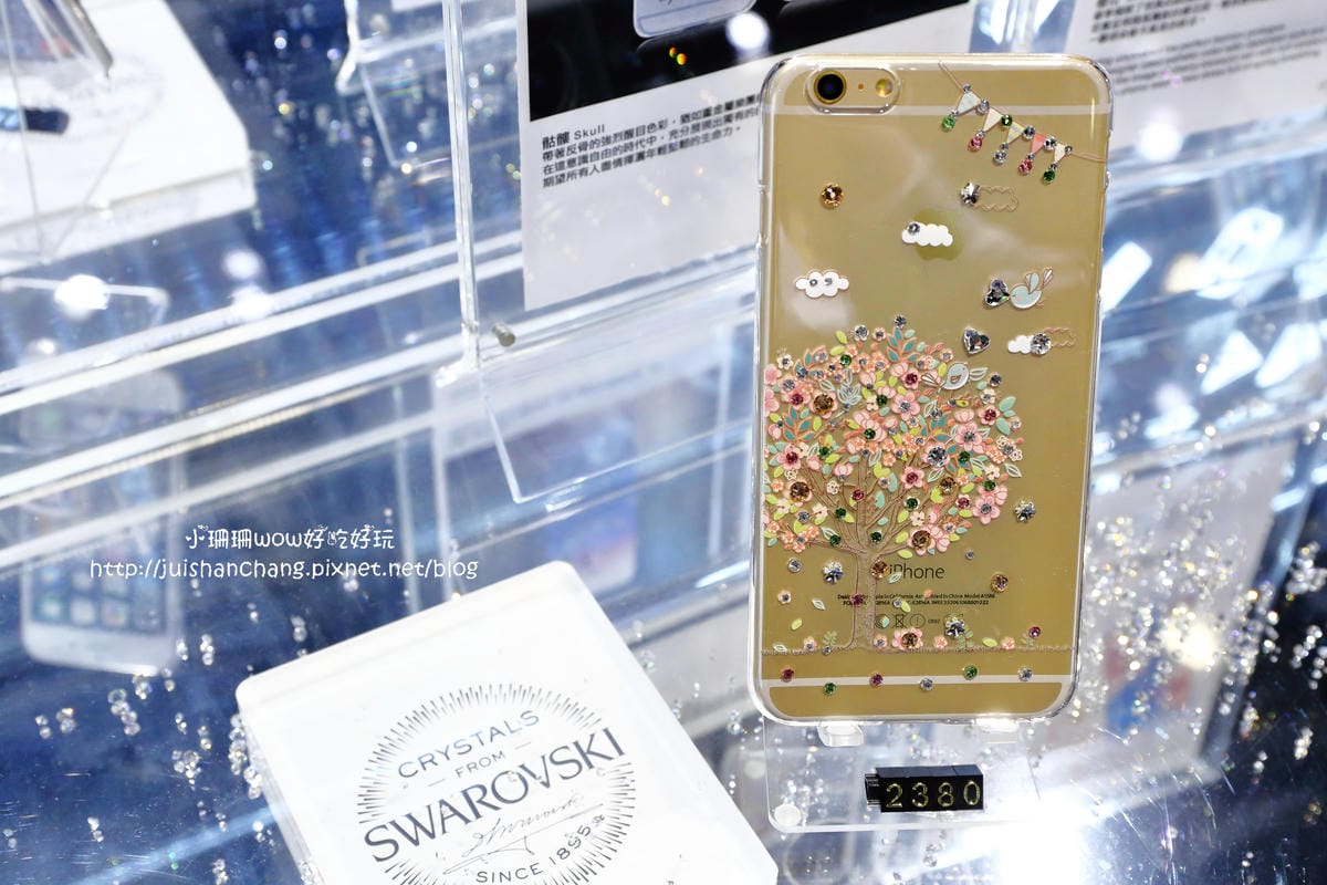 【分享║3C】apbs®施華洛世奇手機保護殼DIY貼鑽。Bling Bling～就是要跟別人不一樣！快來打造一個全世界專屬於自己獨一無二的手機殼吧！（分享本文+粉絲團按讚+留言就有機會參加抽獎唷！）　