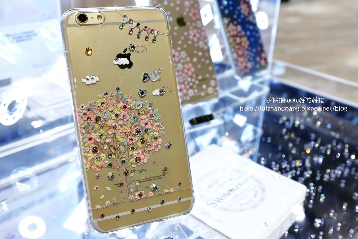 【分享║3C】apbs®施華洛世奇手機保護殼DIY貼鑽。Bling Bling～就是要跟別人不一樣！快來打造一個全世界專屬於自己獨一無二的手機殼吧！（分享本文+粉絲團按讚+留言就有機會參加抽獎唷！）　