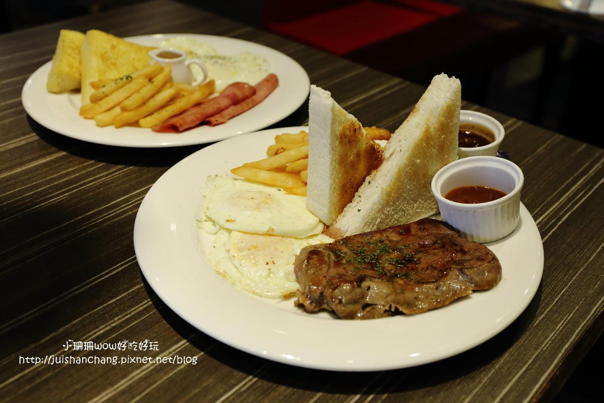 【食║中永和】塊燒牛排屋早午餐～新開店！早上就吃牛排這樣對嗎…？！（已歇業）　