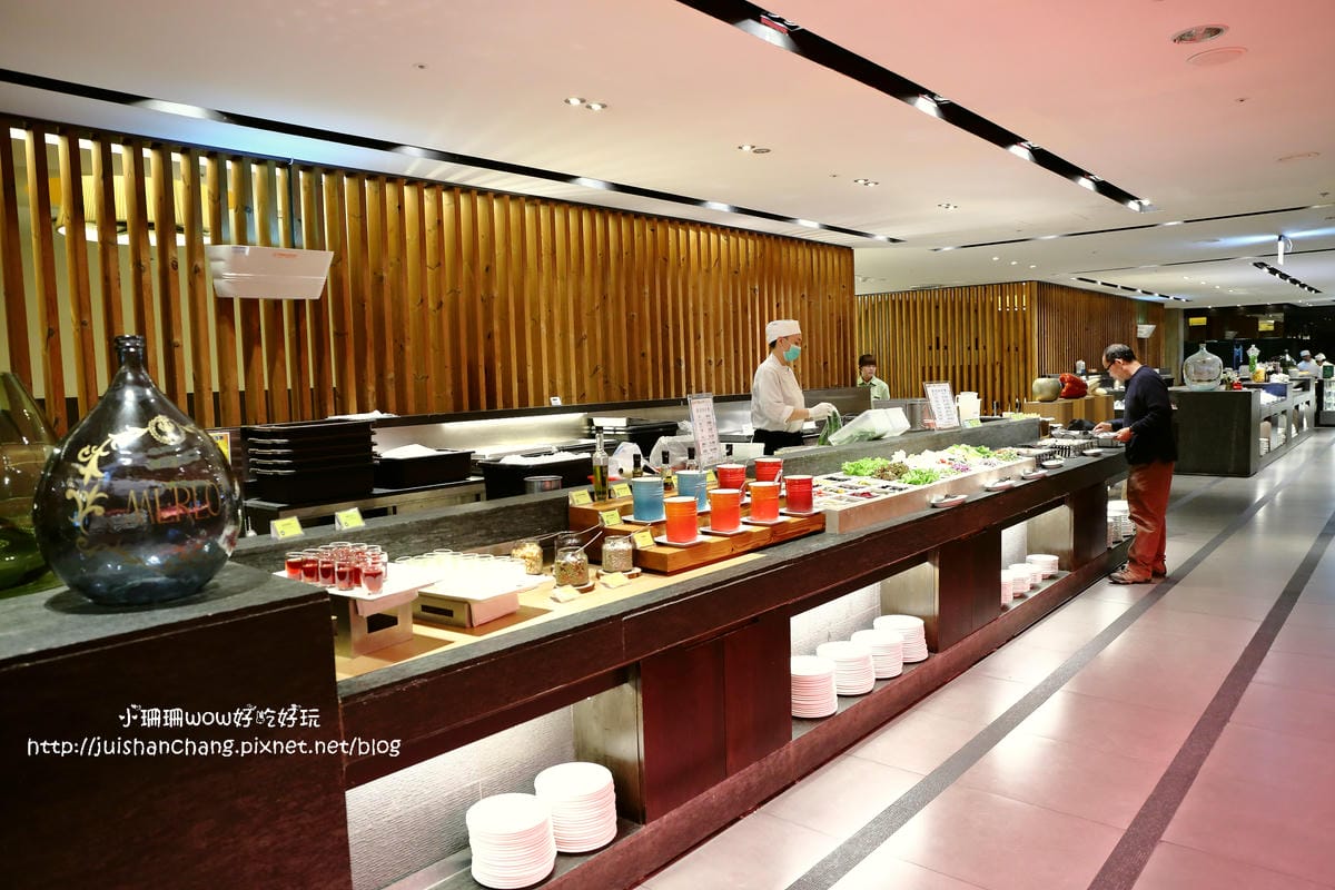 【食║台北】果然匯。蔬食宴～我的健康蔬果餐。完全顛覆印象，讓嗜肉者也心動的創意蔬食吃到飽！