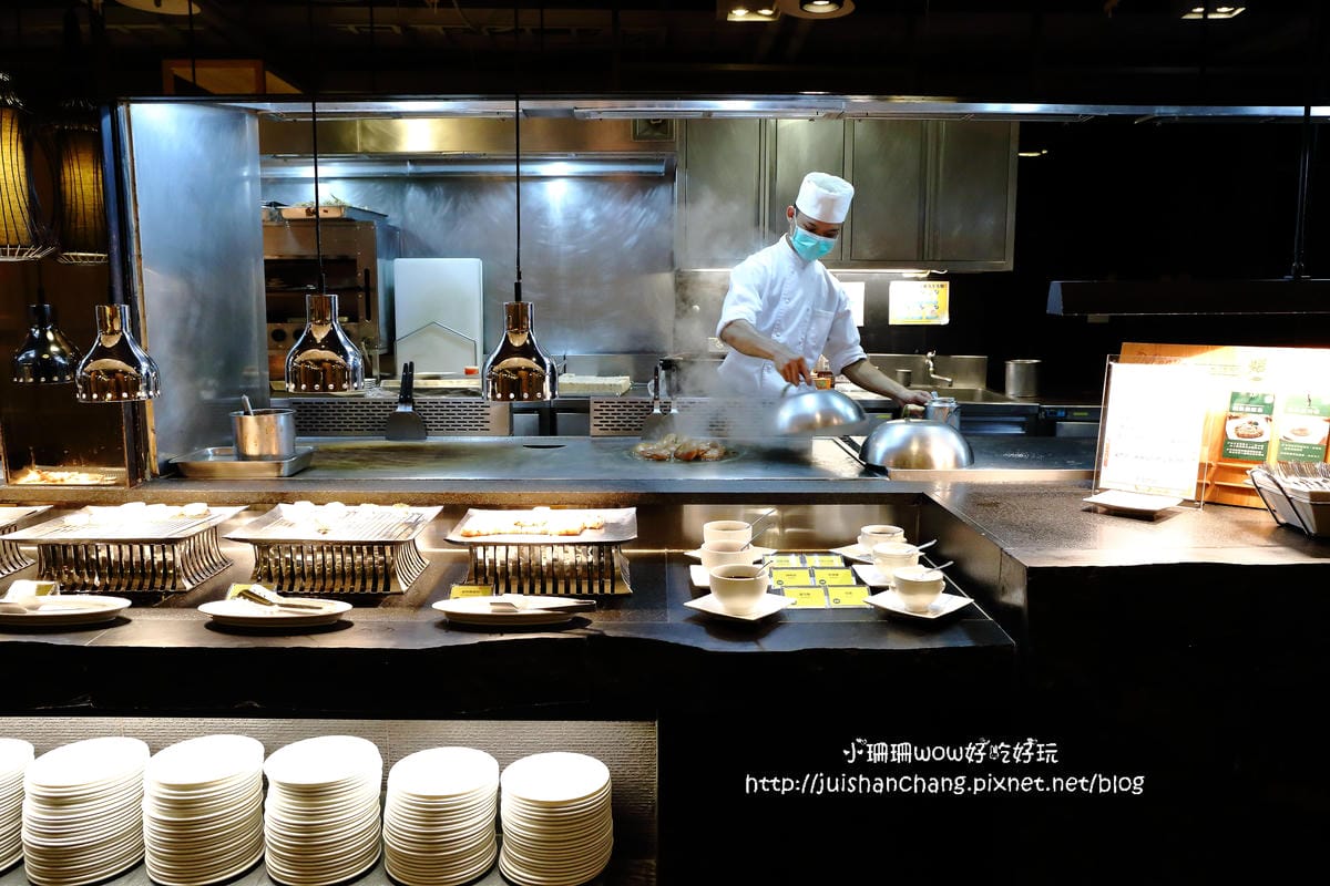 【食║台北】果然匯。蔬食宴～我的健康蔬果餐。完全顛覆印象，讓嗜肉者也心動的創意蔬食吃到飽！