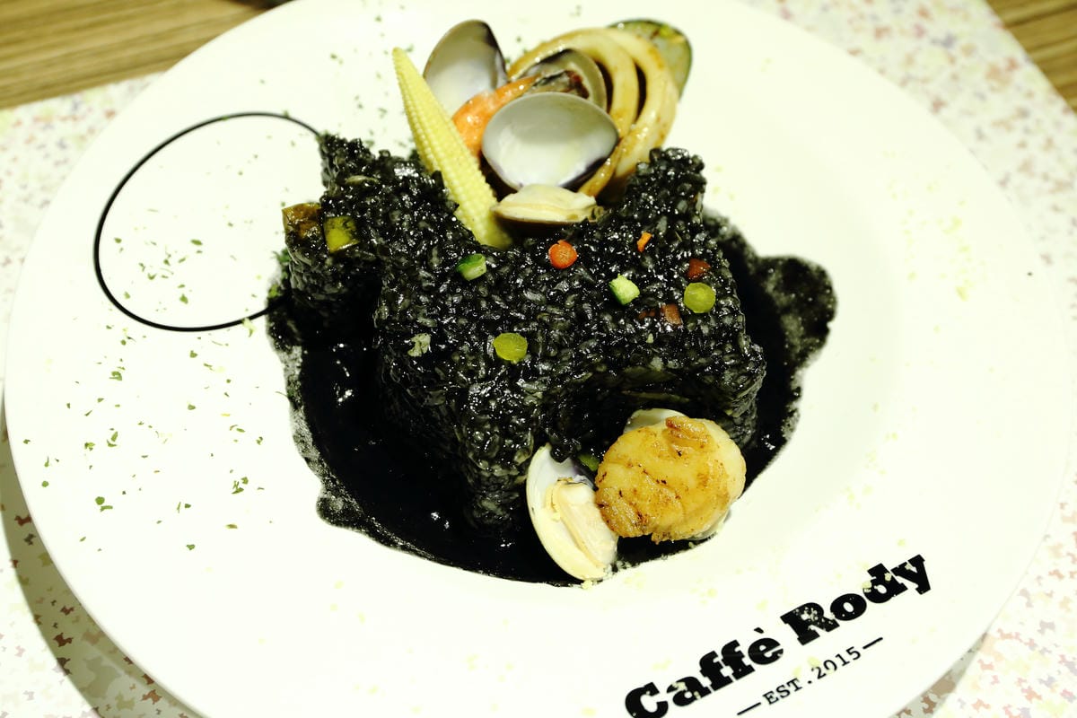 【食║台北】Caffè Rody主題餐廳～直擊！卡哇依跳跳馬Rody也要有主題餐廳囉，地點就在台北東區！（已歇業）　